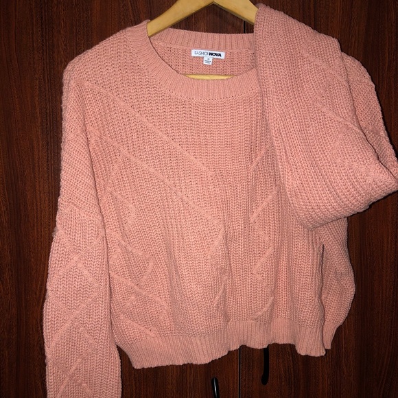 FASHIONNOVA - Picture 2 of 6